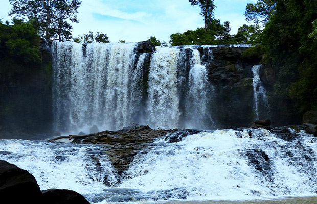 Boosra-Waterfall-at-Modul-Kiri1