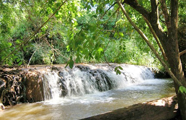 Ka-Chanh-Waterfall-at-Ratanakiri