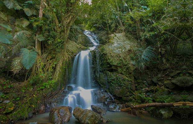 Ou-Sensranoh-Waterfall-at-Ratanakiri3
